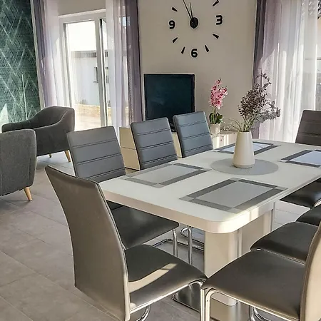 Am Kaiserbrunnen By Interhome * Brakel